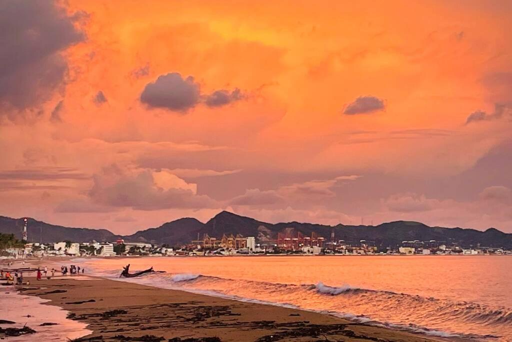 Espectacular Apto A Pie De Playa Con Vista Al Mar Manzanillo Εξωτερικό φωτογραφία